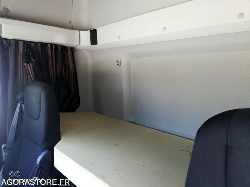 Tracteur DAF CF480 hydraulique - 2018 - 395350 kms (41481) - Влекач: снимка 5 Tracteur DAF CF480 hydraulique - 2018 - 395350 kms (41481) - Влекач: снимка 5