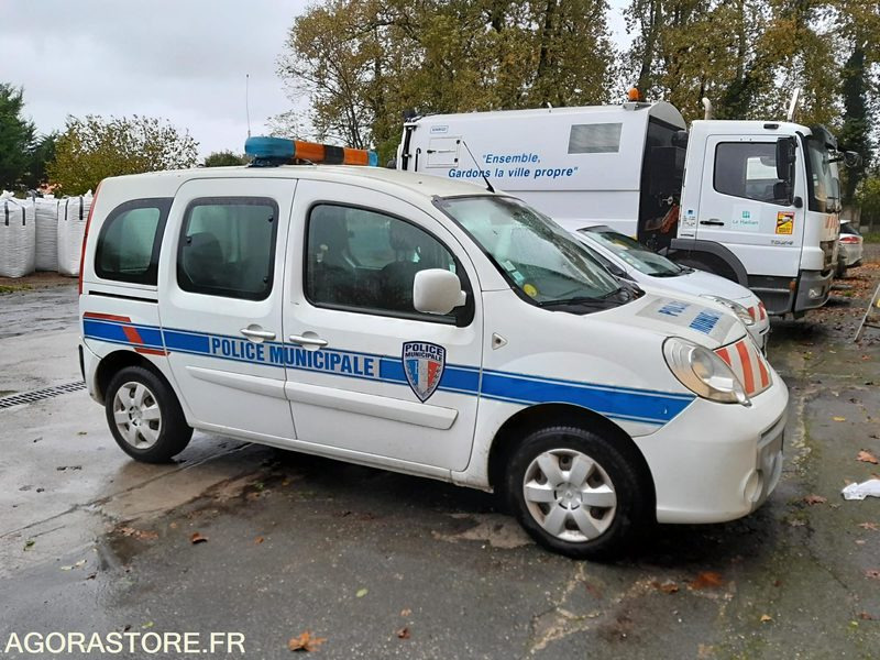 Voiture Renault Kangoo Expression dCi90, 2012 - 196968KM - Малък ван: снимка 1 Voiture Renault Kangoo Expression dCi90, 2012 - 196968KM - Малък ван: снимка 1