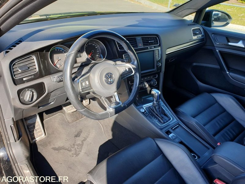 Volkswagen GOLF GTE 1.4 TSI - Лек автомобил: снимка 5 Volkswagen GOLF GTE 1.4 TSI - Лек автомобил: снимка 5