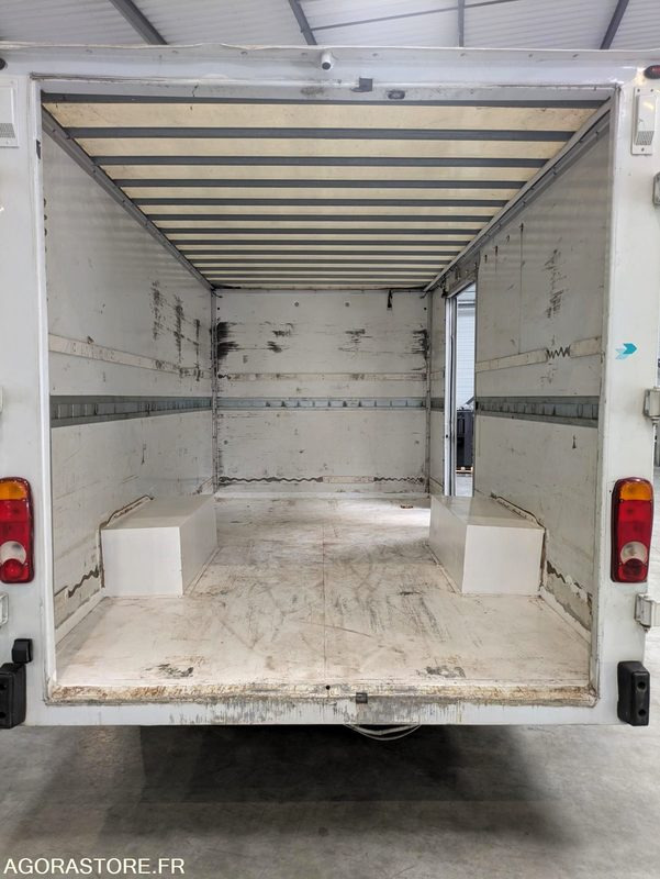 Fourgon - renault - master - 2011 - 271346 - BS864RY - Товарен бус: снимка 5 Fourgon - renault - master - 2011 - 271346 - BS864RY - Товарен бус: снимка 5
