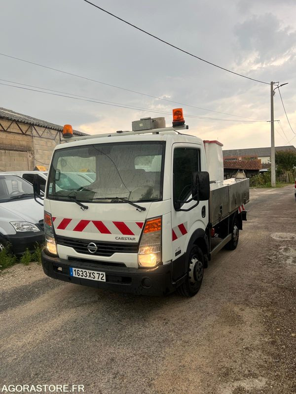 Nissan cabstar 2.5 dci nacelle 7m 129353km - Малък ван: снимка 2 Nissan cabstar 2.5 dci nacelle 7m 129353km - Малък ван: снимка 2