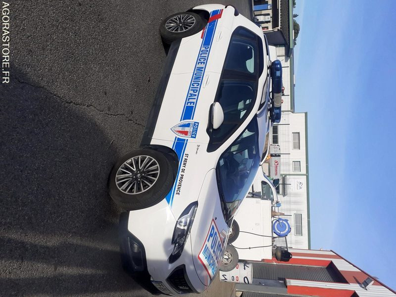 Peugeot 2008 police municipale - Джип: снимка 4 Peugeot 2008 police municipale - Джип: снимка 4