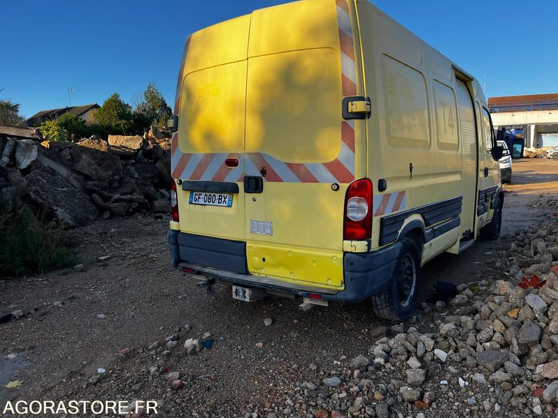 Renault master 2.5 dci 330000km - Товарен бус: снимка 3 Renault master 2.5 dci 330000km - Товарен бус: снимка 3