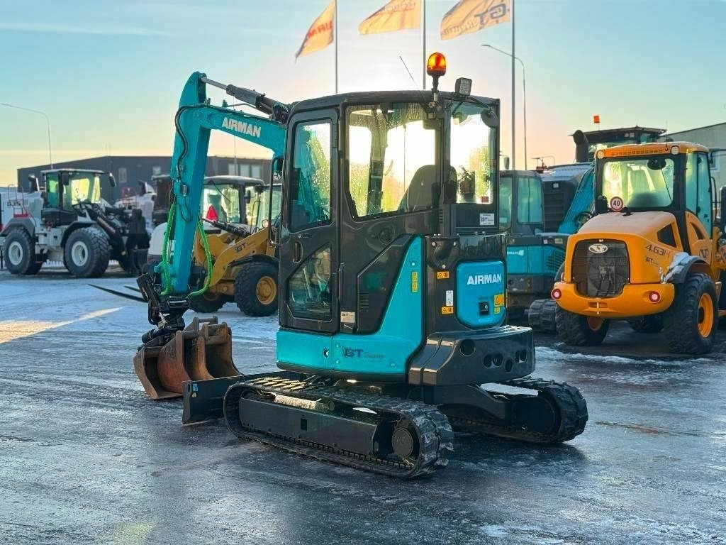 Airman AX 38 U-6 A - Мини багер: снимка 4 Airman AX 38 U-6 A - Мини багер: снимка 4