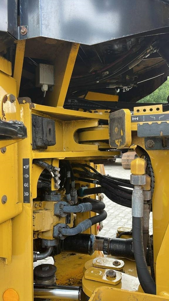 CAT 938M - Колесен товарач: снимка 4 CAT 938M - Колесен товарач: снимка 4