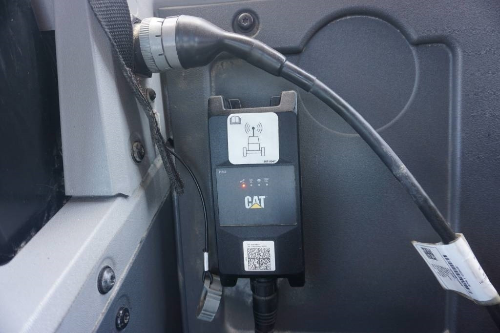 Колесен товарач CAT 972 K: снимка 22