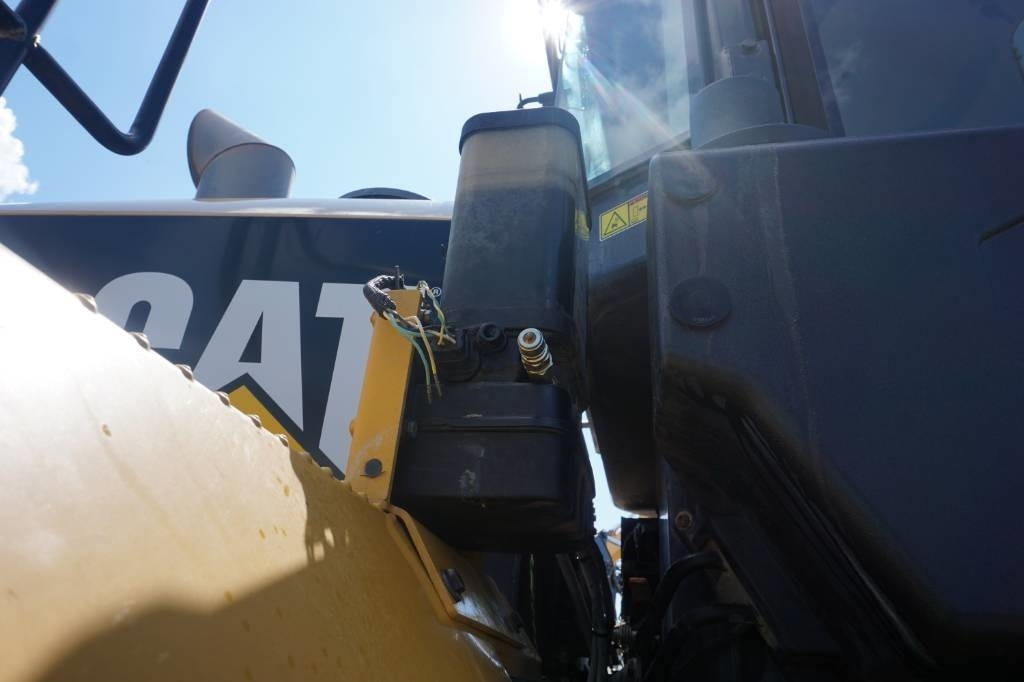 Колесен товарач CAT 972 K: снимка 13