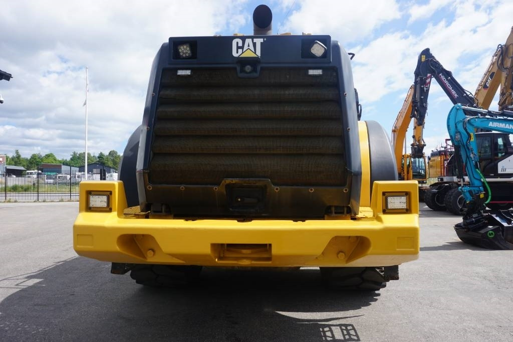 CAT 980M - Колесен товарач: снимка 3 CAT 980M - Колесен товарач: снимка 3
