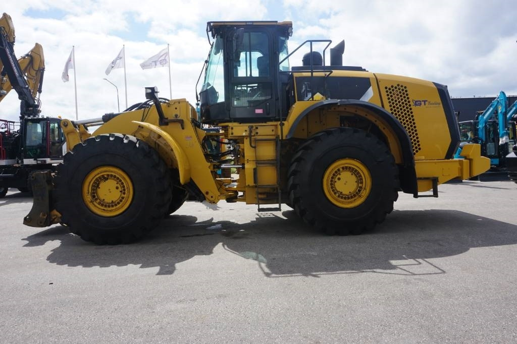 CAT 980M - Колесен товарач: снимка 1 CAT 980M - Колесен товарач: снимка 1