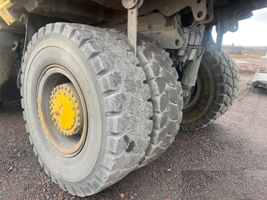 Komatsu DH405-7 - Кариерен самосвал: снимка 5 Komatsu DH405-7 - Кариерен самосвал: снимка 5