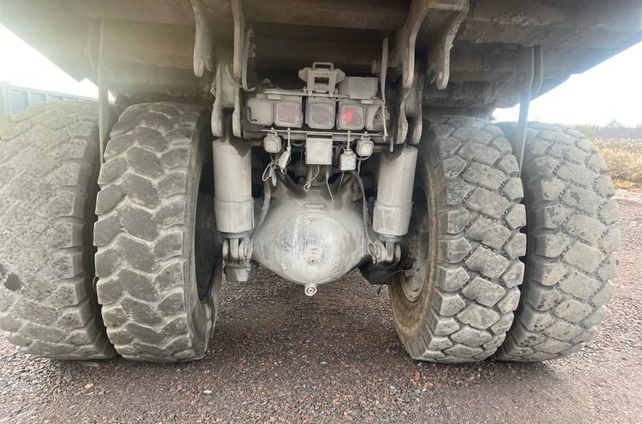 Komatsu HD405-7 - Кариерен самосвал: снимка 5 Komatsu HD405-7 - Кариерен самосвал: снимка 5