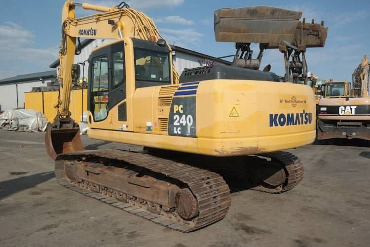 Komatsu PC 240-8 - Верижен багер: снимка 3 Komatsu PC 240-8 - Верижен багер: снимка 3