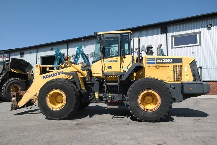 Komatsu WA 380-5-H - Колесен товарач: снимка 4 Komatsu WA 380-5-H - Колесен товарач: снимка 4