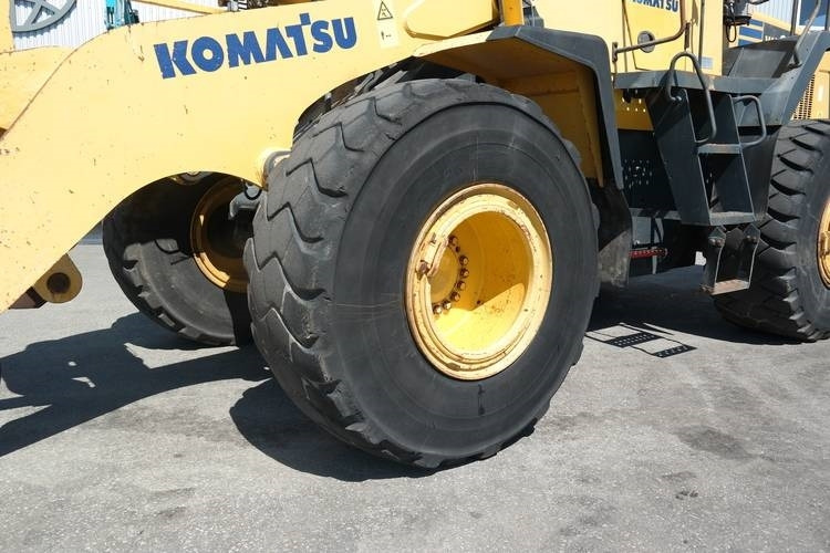 Komatsu WA 380-5-H - Колесен товарач: снимка 2 Komatsu WA 380-5-H - Колесен товарач: снимка 2