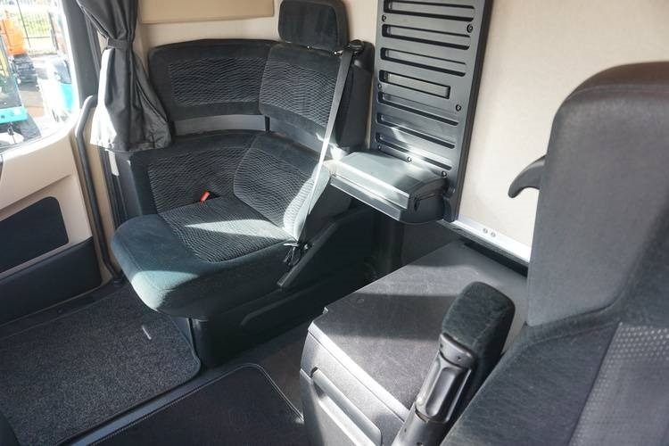 Самосвал камион Mercedes-Benz Arocs: снимка 19