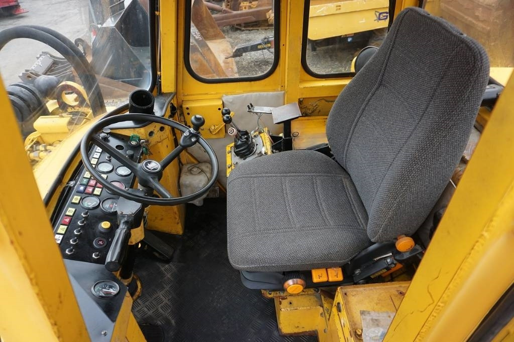Volvo 4500 - Колесен товарач: снимка 2 Volvo 4500 - Колесен товарач: снимка 2