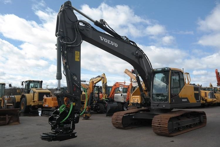 Volvo EC220 E *Uthyres* - Верижен багер: снимка 2 Volvo EC220 E *Uthyres* - Верижен багер: снимка 2