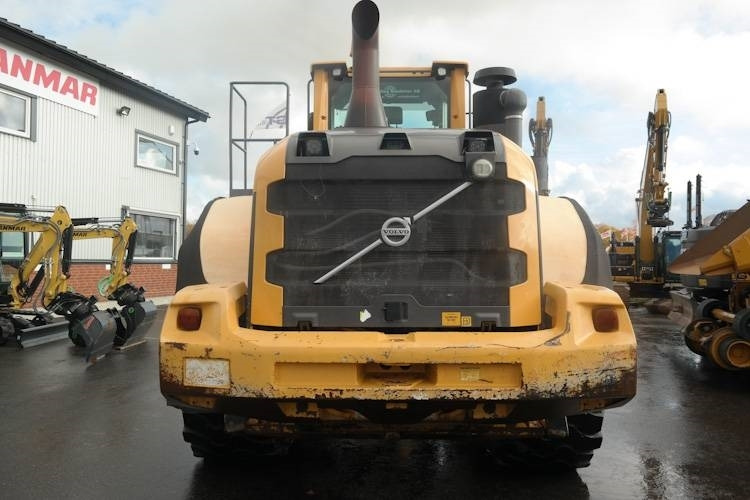 Volvo L220G - Колесен товарач: снимка 3 Volvo L220G - Колесен товарач: снимка 3