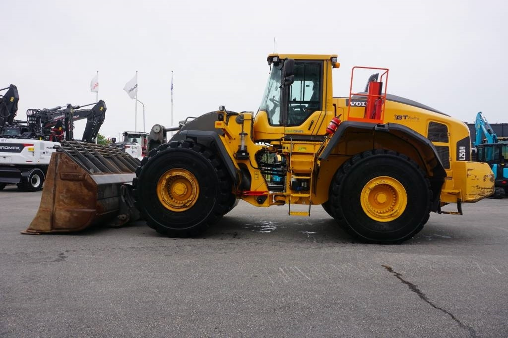 Volvo L250H *Uthyres* - Колесен товарач: снимка 2 Volvo L250H *Uthyres* - Колесен товарач: снимка 2