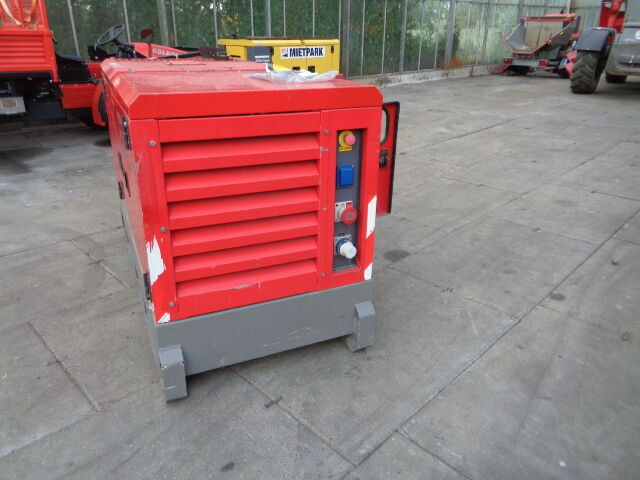 Atlas Copco QAS 20 KVA - Електрогенератор: снимка 2 Atlas Copco QAS 20 KVA - Електрогенератор: снимка 2