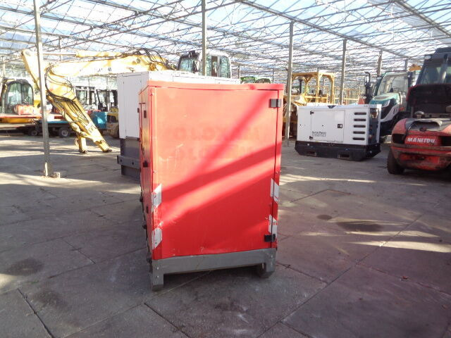 Doosan G60 - Електрогенератор: снимка 2 Doosan G60 - Електрогенератор: снимка 2