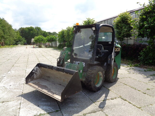 Мини челен товарач JCB 135 R: снимка 12