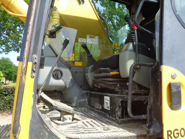 Верижен багер Komatsu PC228uslc-8: снимка 9