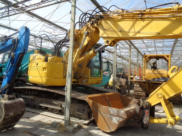 Верижен багер Komatsu PC228uslc-8: снимка 24