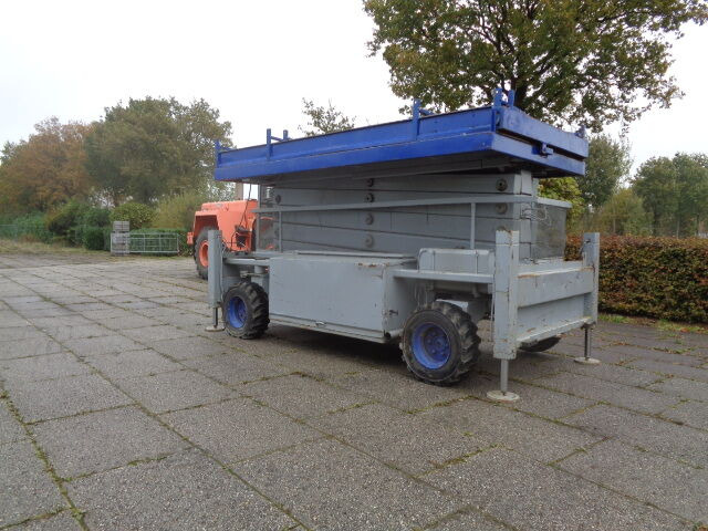 Liftlux SL172-24D4WD - Ножична работна платформа: снимка 3 Liftlux SL172-24D4WD - Ножична работна платформа: снимка 3