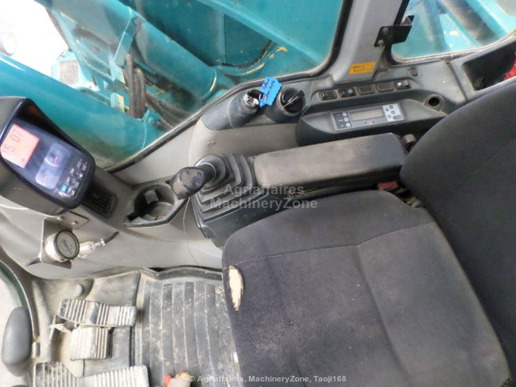 New Holland Kobelco Kobelco E 235 BSR-2 E 235 BSR-2 - Верижен багер: снимка 4 New Holland Kobelco Kobelco E 235 BSR-2 E 235 BSR-2 - Верижен багер: снимка 4