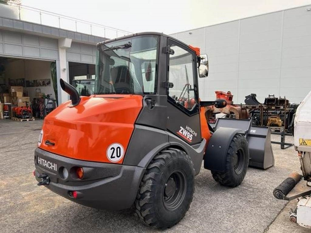 Hitachi ZW95-6C - Колесен товарач: снимка 3 Hitachi ZW95-6C - Колесен товарач: снимка 3