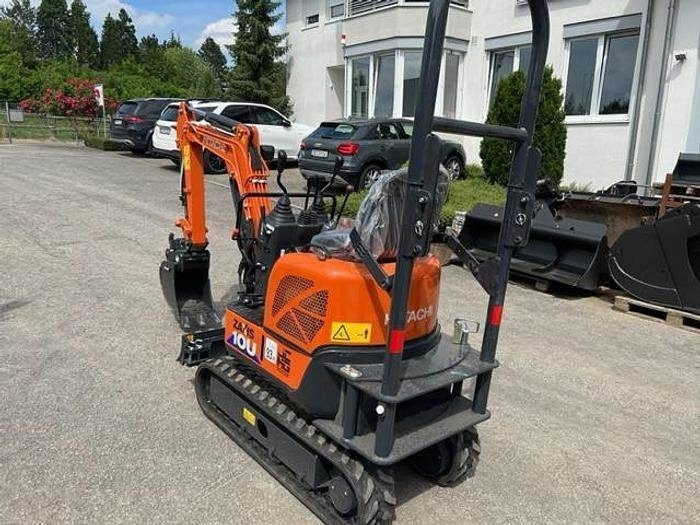 Hitachi ZX10U-6 - Мини багер: снимка 3 Hitachi ZX10U-6 - Мини багер: снимка 3