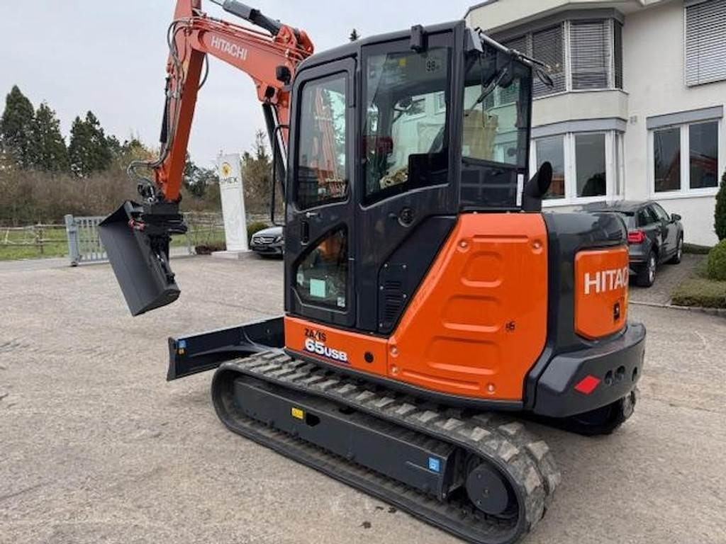 Hitachi ZX65 USB-6 - Мини багер: снимка 1 Hitachi ZX65 USB-6 - Мини багер: снимка 1