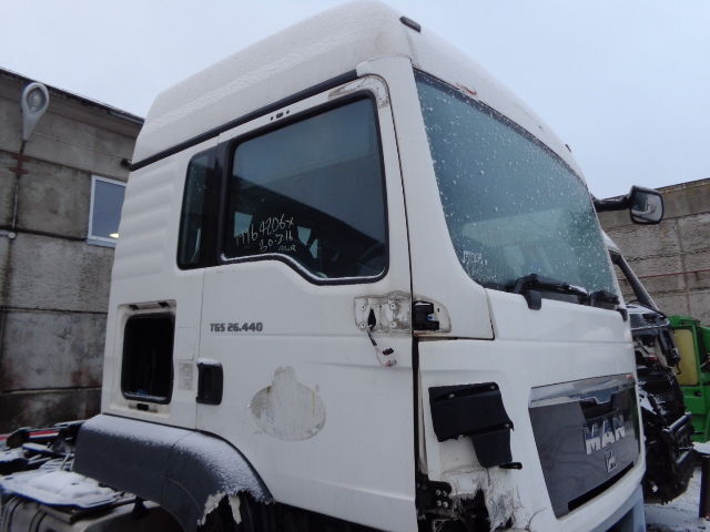 MAN TGS good condition cab ( EUROPE DELIVERY ) - Кабина и интериор за Камион: снимка 2 MAN TGS good condition cab ( EUROPE DELIVERY ) - Кабина и интериор за Камион: снимка 2