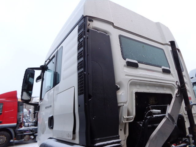 MAN TGS good condition cab ( EUROPE DELIVERY ) - Кабина и интериор за Камион: снимка 3 MAN TGS good condition cab ( EUROPE DELIVERY ) - Кабина и интериор за Камион: снимка 3