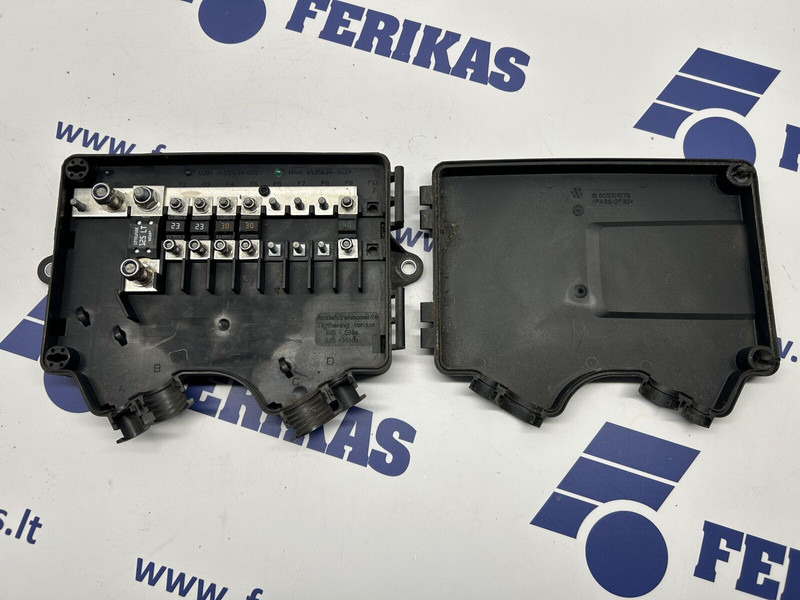 MAN fuse box - Електрическа система за Камион: снимка 1 MAN fuse box - Електрическа система за Камион: снимка 1