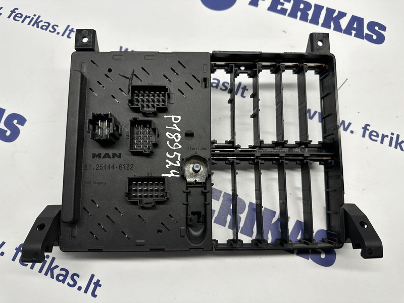MAN fuse box - Електрическа система за Камион: снимка 1 MAN fuse box - Електрическа система за Камион: снимка 1