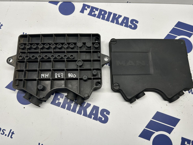 MAN fuse box - Електрическа система за Камион: снимка 2 MAN fuse box - Електрическа система за Камион: снимка 2