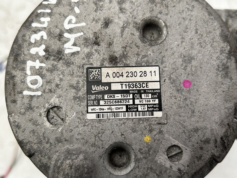 Mercedes-Benz A/C compressor - Компресор климатик за Камион: снимка 3 Mercedes-Benz A/C compressor - Компресор климатик за Камион: снимка 3