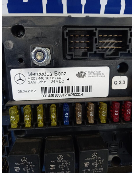 Mercedes-Benz Actros MP4 - Електрическа система за Камион: снимка 4 Mercedes-Benz Actros MP4 - Електрическа система за Камион: снимка 4