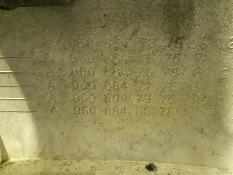 Mercedes-Benz - Броня за Камион: снимка 3 Mercedes-Benz - Броня за Камион: снимка 3