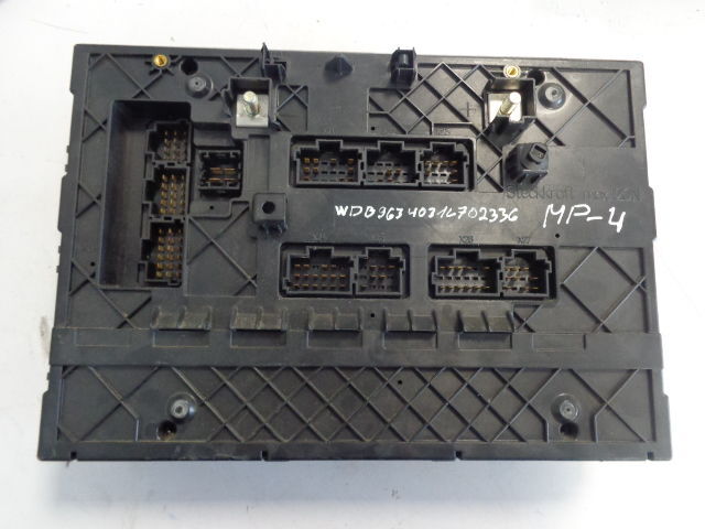Mercedes-Benz MP4 Fuse relay protection box - Електрическа система за Камион: снимка 2 Mercedes-Benz MP4 Fuse relay protection box - Електрическа система за Камион: снимка 2
