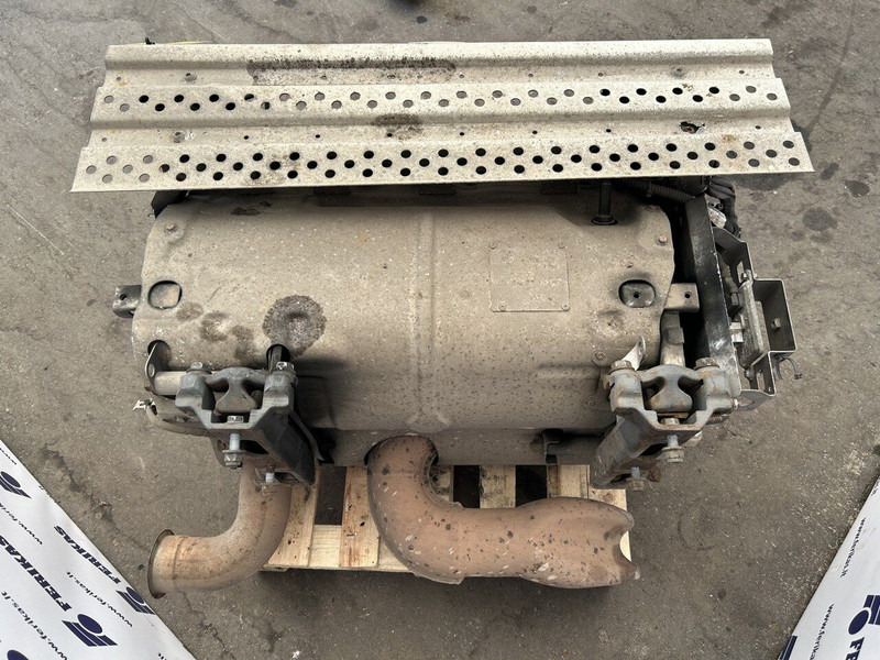 Mercedes-Benz exhaust catalyst, silencer - Заглушител за Камион: снимка 4 Mercedes-Benz exhaust catalyst, silencer - Заглушител за Камион: снимка 4