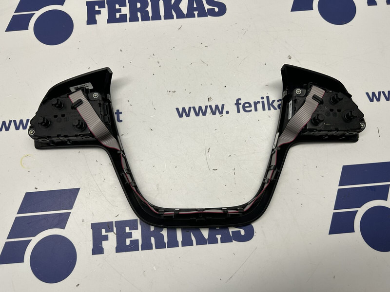 Mercedes-Benz steering wheel buttons - Броня за Камион: снимка 2 Mercedes-Benz steering wheel buttons - Броня за Камион: снимка 2