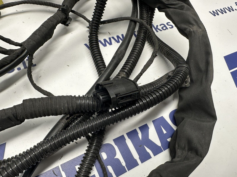 Mercedes-Benz xenon headlights wires set - Преден фар за Камион: снимка 2 Mercedes-Benz xenon headlights wires set - Преден фар за Камион: снимка 2