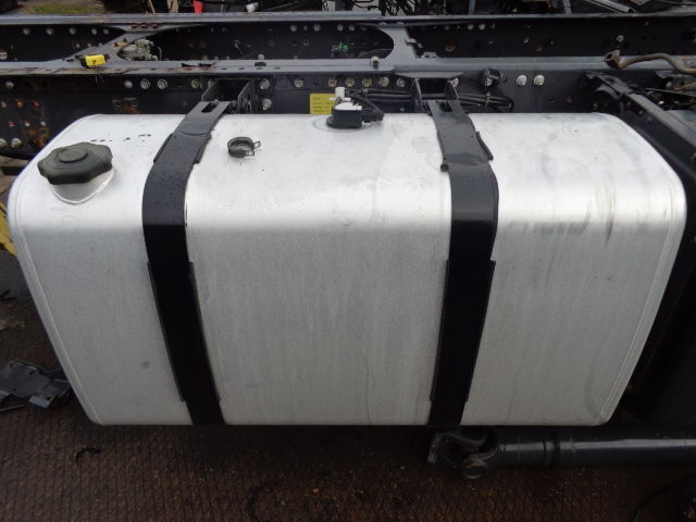 Renault Complete aluminum / VOLVO fuel tank new or used 490L - 123cm, wi - Резервоар за гориво за Камион: снимка 1 Renault Complete aluminum / VOLVO fuel tank new or used 490L - 123cm, wi - Резервоар за гориво за Камион: снимка 1