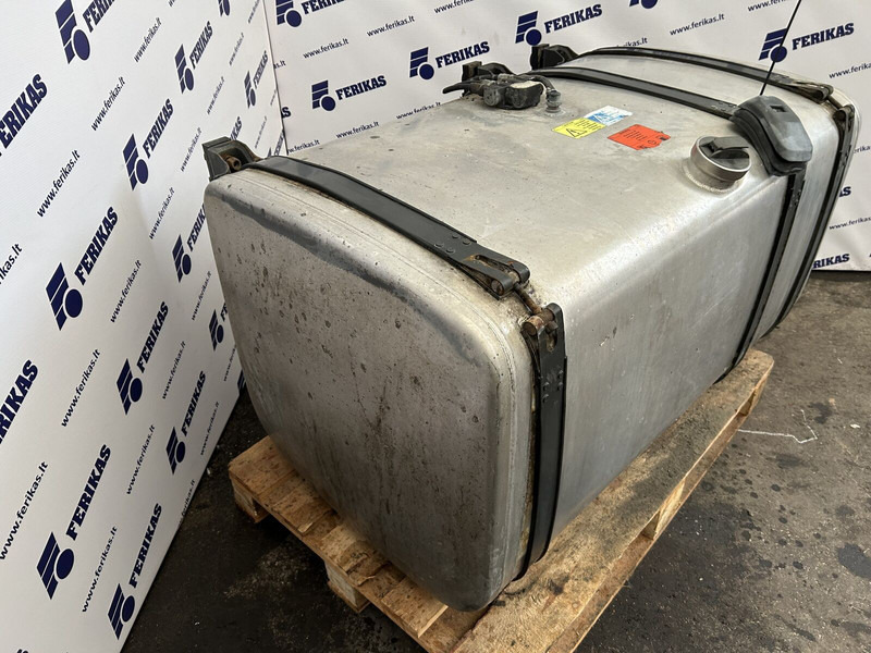 Scania 500L complete fuel tank with brackets - Резервоар за гориво за Камион: снимка 2 Scania 500L complete fuel tank with brackets - Резервоар за гориво за Камион: снимка 2