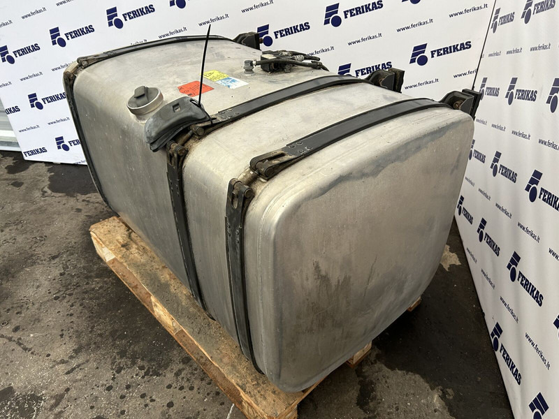 Scania 500L complete fuel tank with brackets - Резервоар за гориво за Камион: снимка 3 Scania 500L complete fuel tank with brackets - Резервоар за гориво за Камион: снимка 3