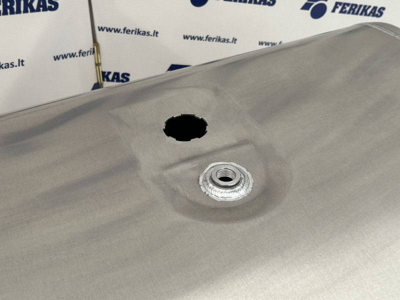 Scania New aluminum fuel tank 350L - Резервоар за гориво за Камион: снимка 4 Scania New aluminum fuel tank 350L - Резервоар за гориво за Камион: снимка 4