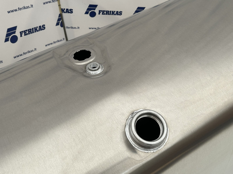 Scania New aluminum fuel tank 550L - Резервоар за гориво за Камион: снимка 4 Scania New aluminum fuel tank 550L - Резервоар за гориво за Камион: снимка 4